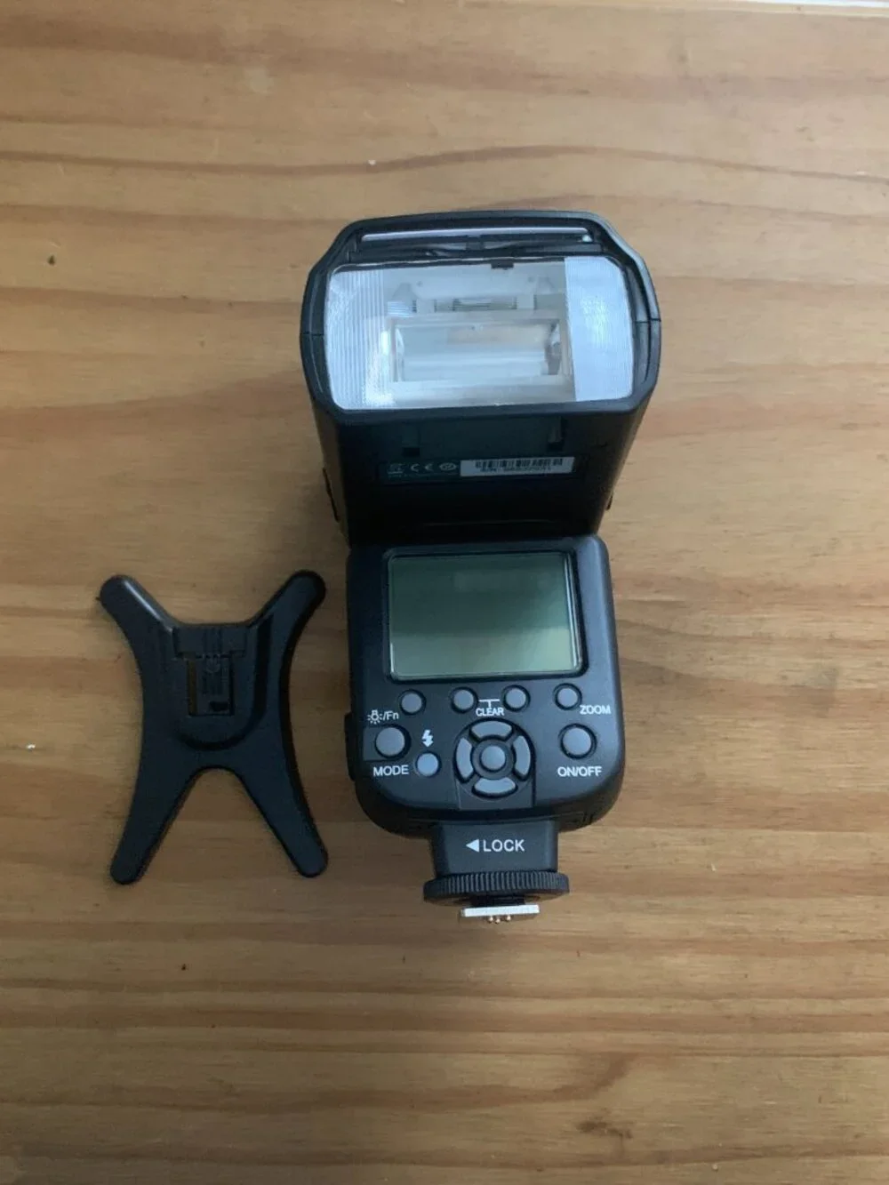 Focus FC-1000 Pro E-TTL Speedlight Flash for Canon DSLR Camera 18-180mm Boxed